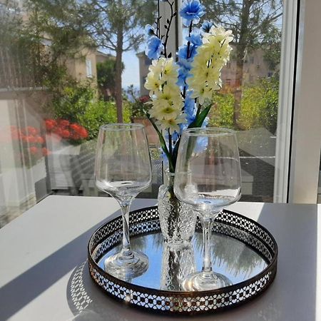 H&O Danaos Sea Breeze Apartment Paphos Bagian luar foto
