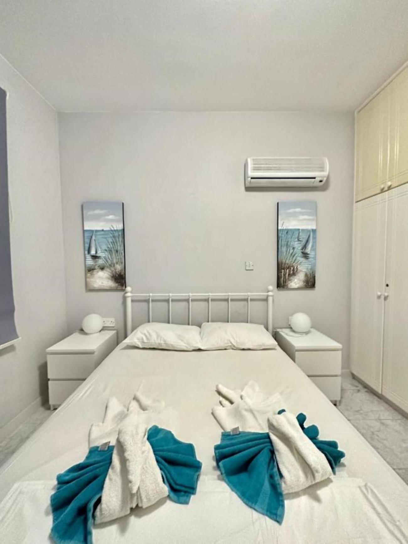 H&O Danaos Sea Breeze Apartment Paphos Bagian luar foto